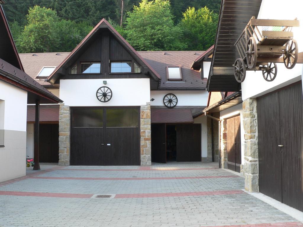 Pension Karolina Trnava Exterior photo